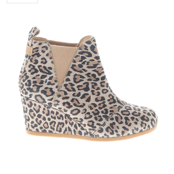 Toms Shoes - TOMS Leopard Wedge